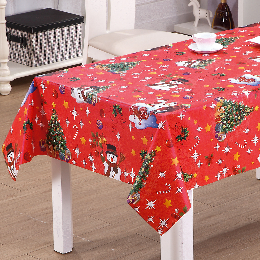 Amabilia Santa PVC Tablecloth ad Christmas