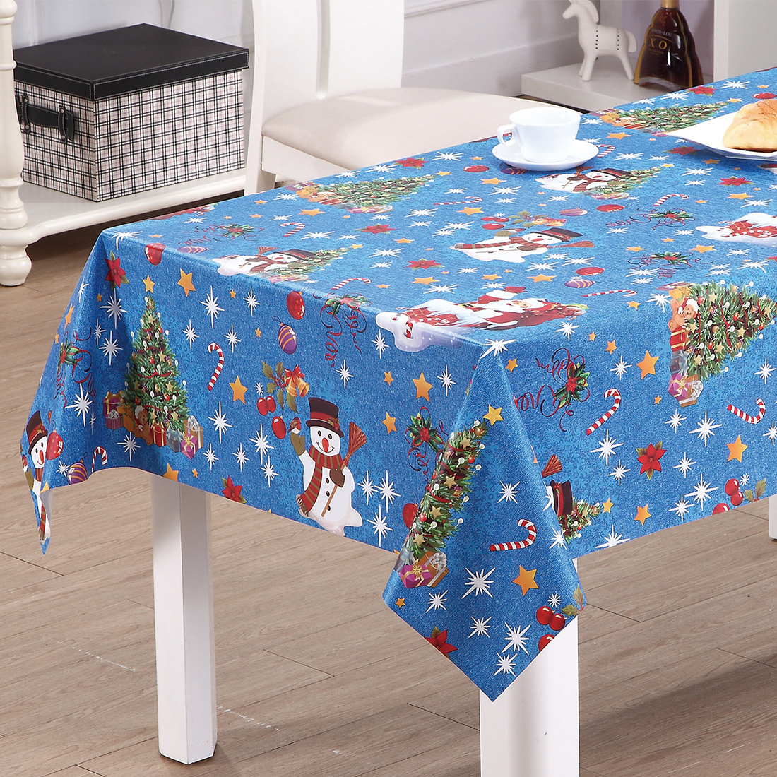 Amabilia Santa PVC Tablecloth ad Christmas