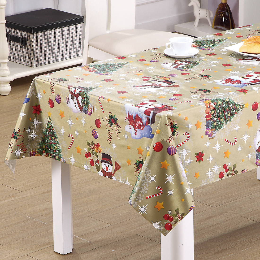 Amabilia Santa PVC Tablecloth ad Christmas
